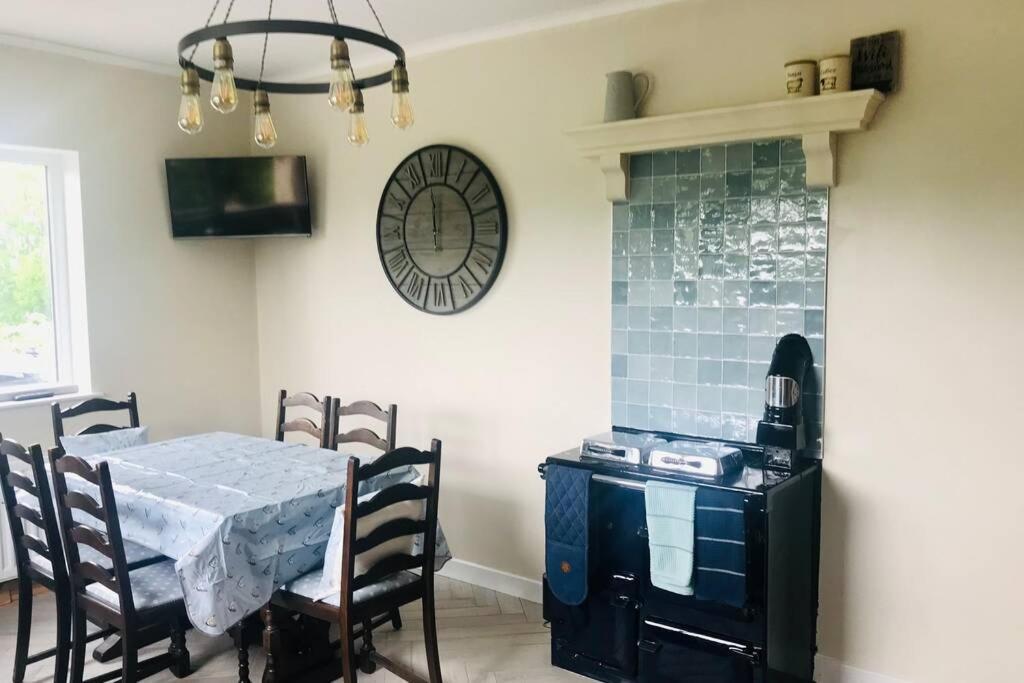Eden Cottage Лисберн Экстерьер фото